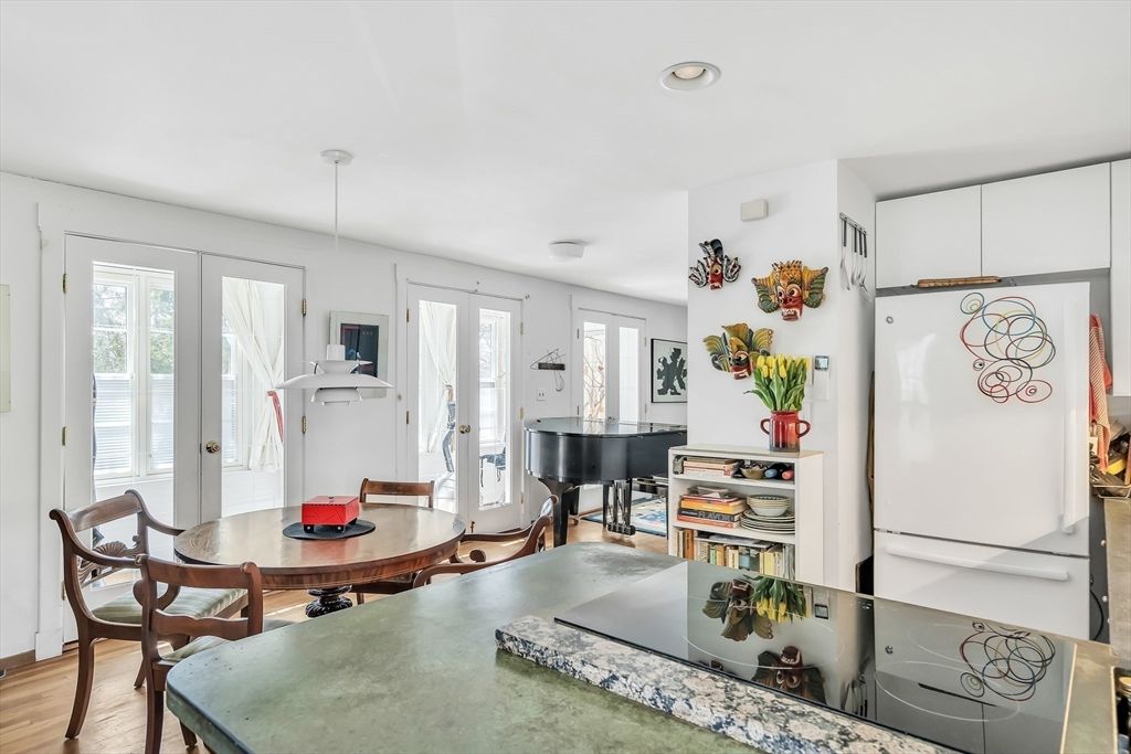 239 Mt Auburn Street, Cambridge, MA 02138