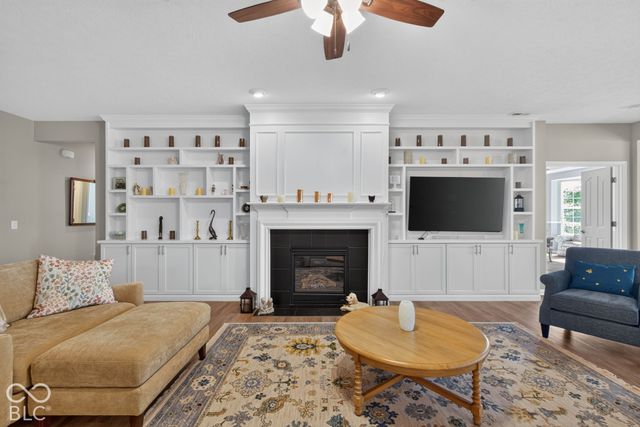 16171 Oakford Trail, Fishers, IN 46037