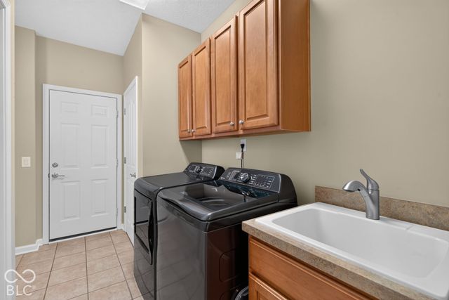16171 Oakford Trail, Fishers, IN 46037