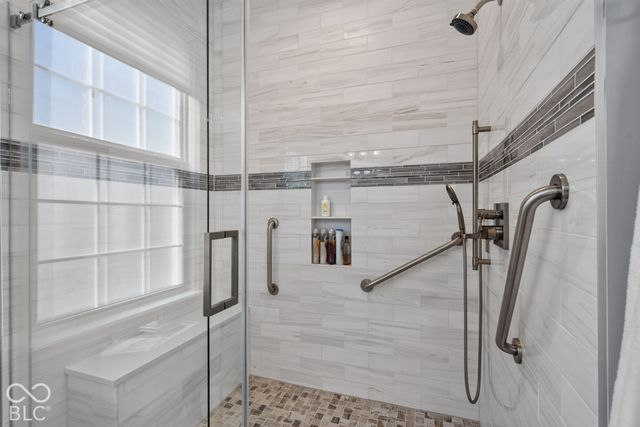 16171 Oakford Trail, Fishers, IN 46037