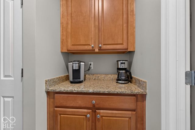 16171 Oakford Trail, Fishers, IN 46037