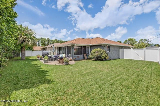 7 WINTERBERRY Place, Palm Coast, FL 32164