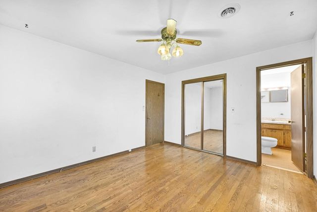 N5907 Aspen DRIVE, Burlington, WI 53105