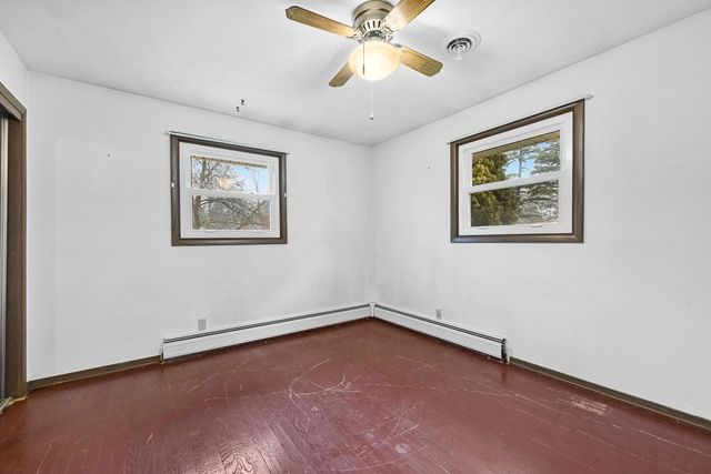 N5907 Aspen DRIVE, Burlington, WI 53105