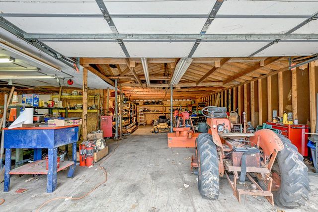 N5907 Aspen DRIVE, Burlington, WI 53105