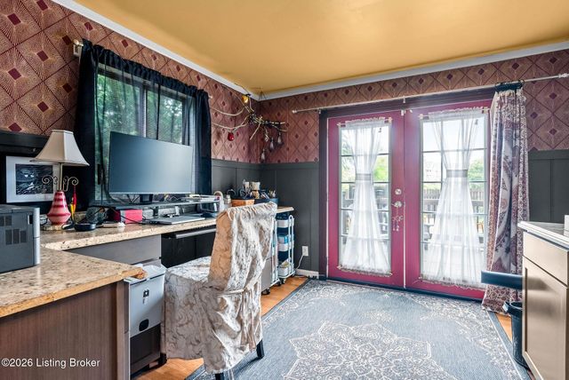 107 Cornell Pl, Louisville, KY 40207