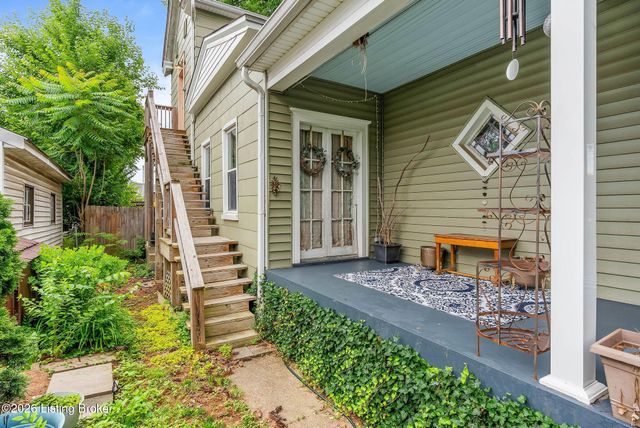 107 Cornell Pl, Louisville, KY 40207