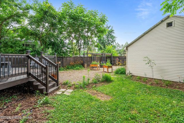 107 Cornell Pl, Louisville, KY 40207