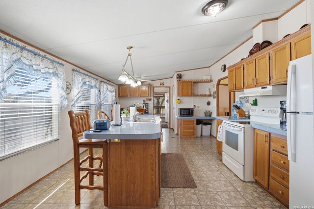 232 Sir Arthur, Canyon Lake, TX 78133