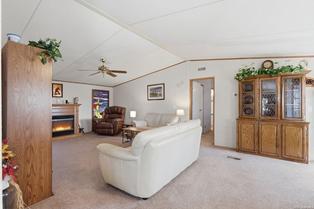 232 Sir Arthur, Canyon Lake, TX 78133