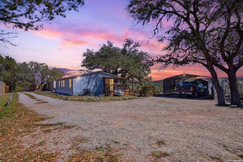 232 Sir Arthur, Canyon Lake, TX 78133