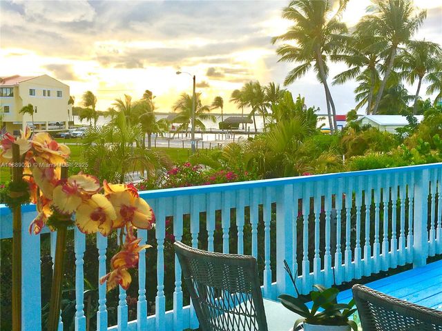 155 Airstream Ln, Tavernier, FL 33070