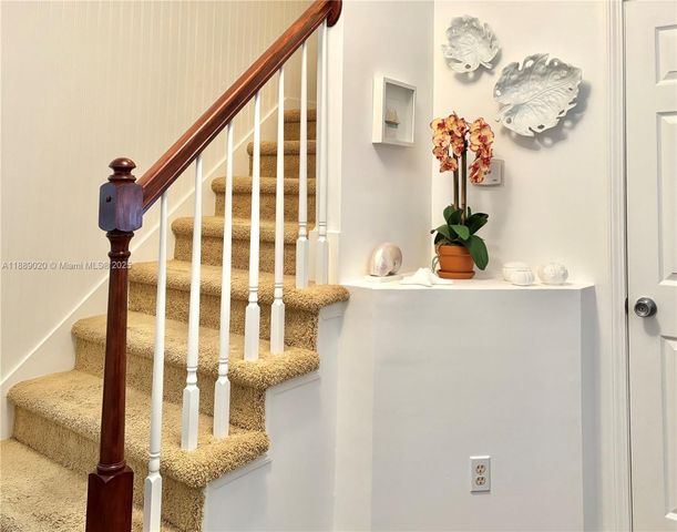 155 Airstream Ln, Tavernier, FL 33070