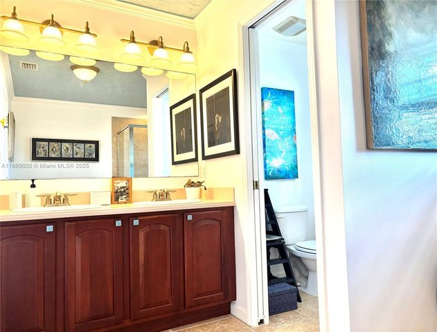 155 Airstream Ln, Tavernier, FL 33070