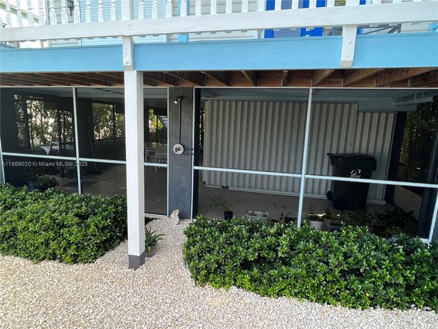 155 Airstream Ln, Tavernier, FL 33070