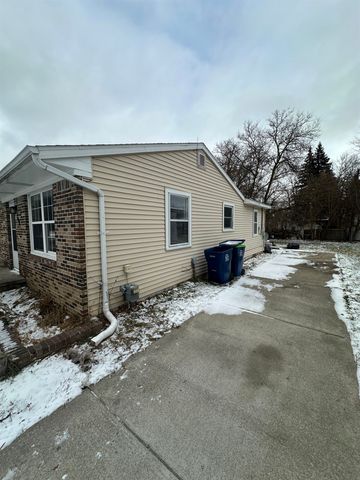 748 S 24th Street, Buena Vista Twp, MI 48601
