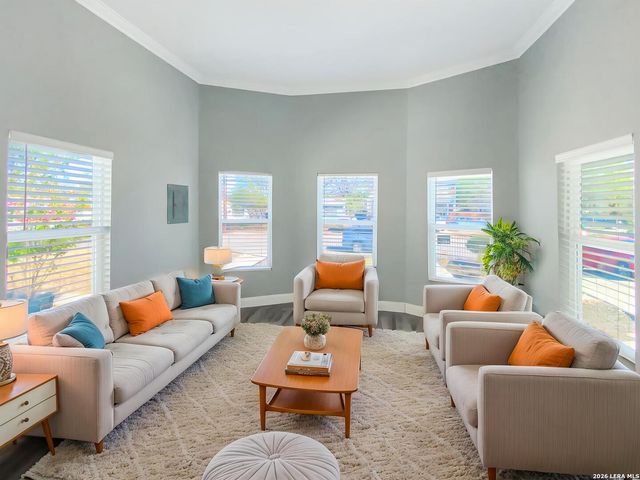 1614 W Martin, San Antonio, TX 78207