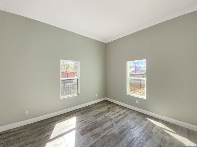 1614 W Martin, San Antonio, TX 78207