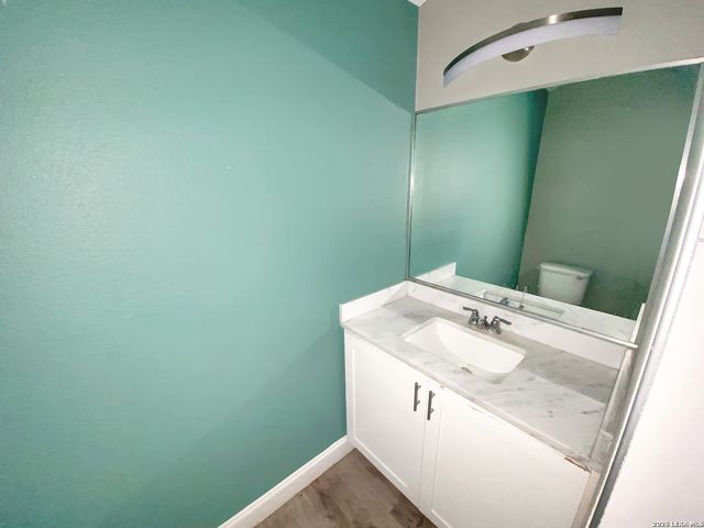 1614 W Martin, San Antonio, TX 78207