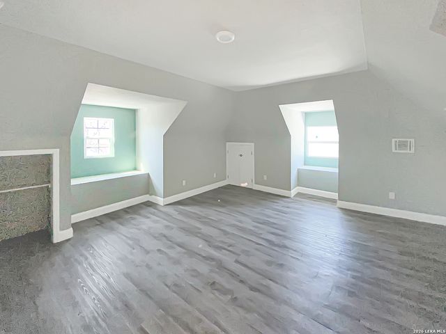 1614 W Martin, San Antonio, TX 78207