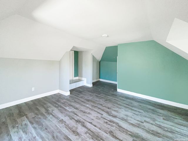 1614 W Martin, San Antonio, TX 78207