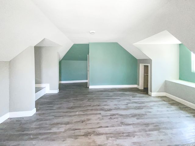 1614 W Martin, San Antonio, TX 78207