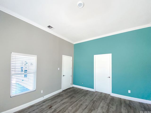 1614 W Martin, San Antonio, TX 78207