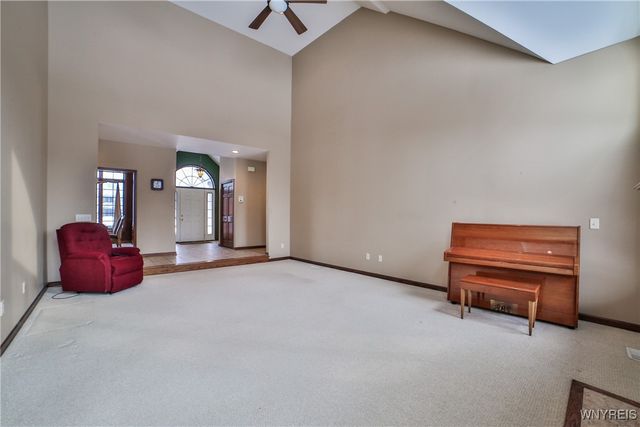 1372 Majestic Woods Drive, Grand Island, NY 14072