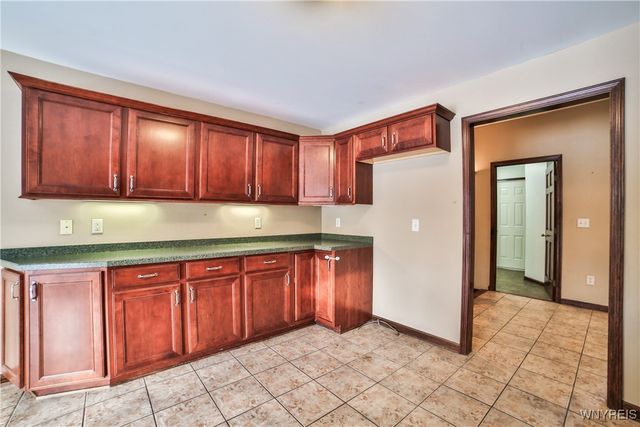 1372 Majestic Woods Drive, Grand Island, NY 14072