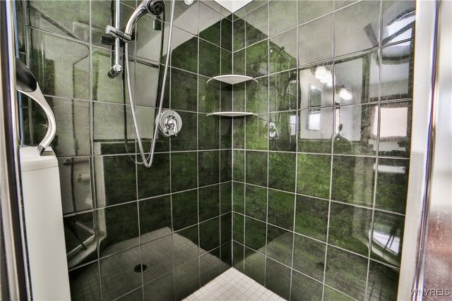 1372 Majestic Woods Drive, Grand Island, NY 14072