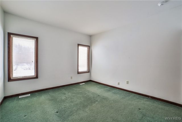 1372 Majestic Woods Drive, Grand Island, NY 14072