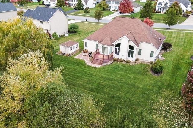 1372 Majestic Woods Drive, Grand Island, NY 14072