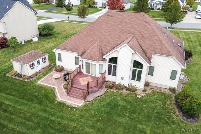 1372 Majestic Woods Drive, Grand Island, NY 14072