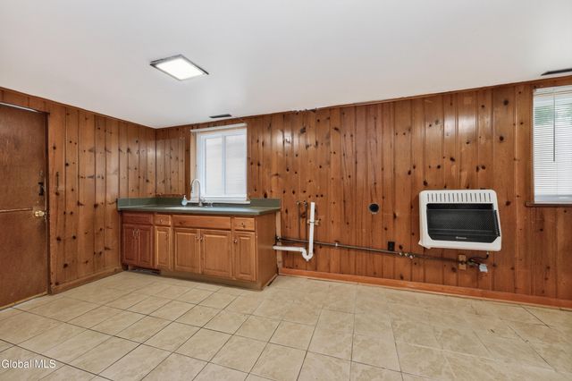 37 Marwill Street, Albany, NY 12209
