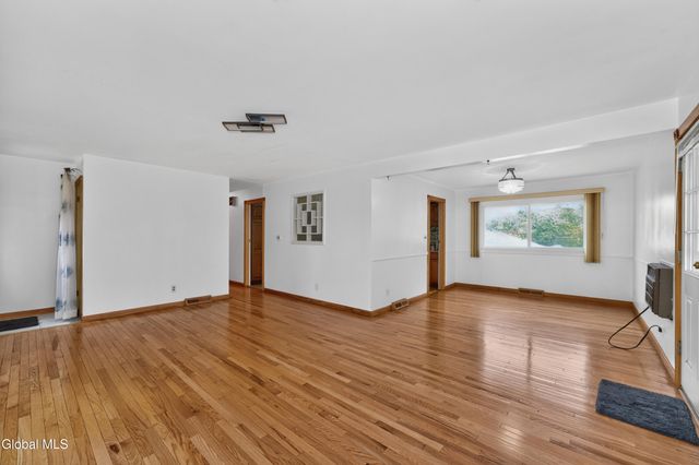 37 Marwill Street, Albany, NY 12209
