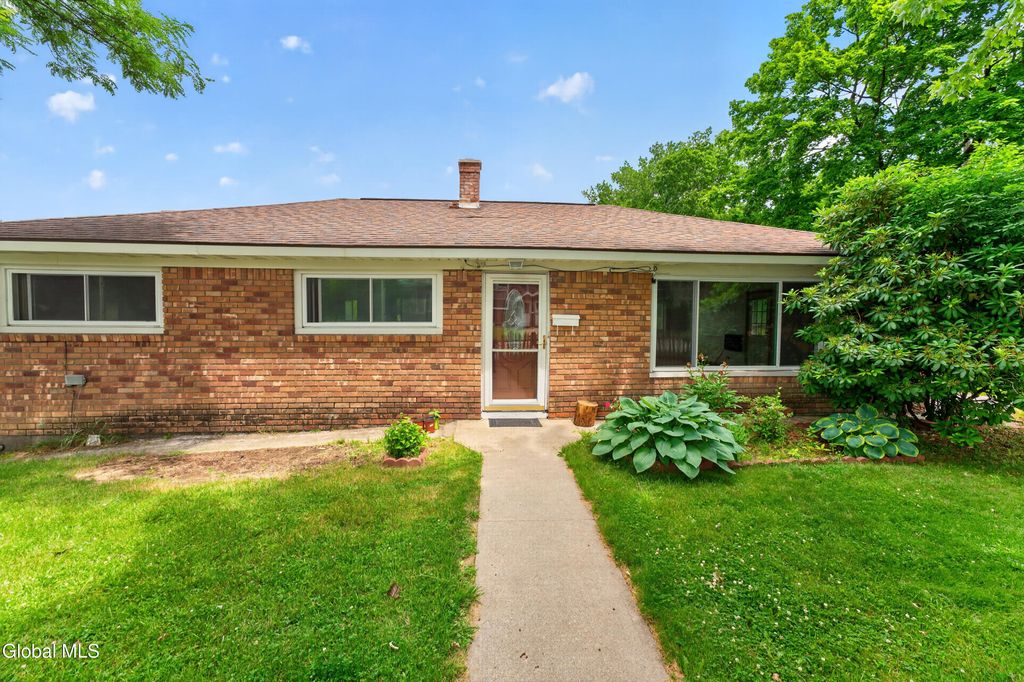 37 Marwill Street, Albany, NY 12209