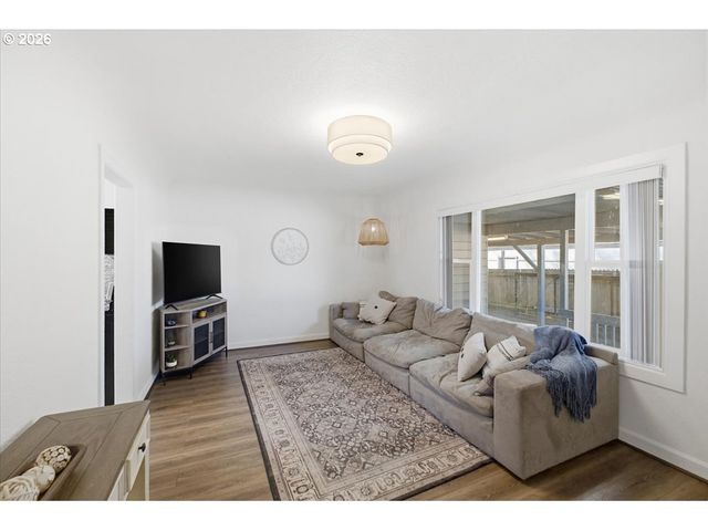 4086 BELL Ave, Eugene, OR 97402