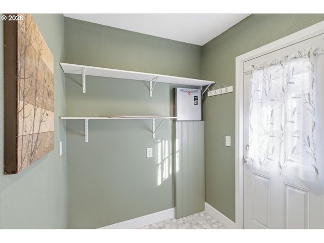 4086 BELL Ave, Eugene, OR 97402