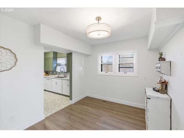 4086 BELL Ave, Eugene, OR 97402