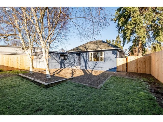4086 BELL Ave, Eugene, OR 97402