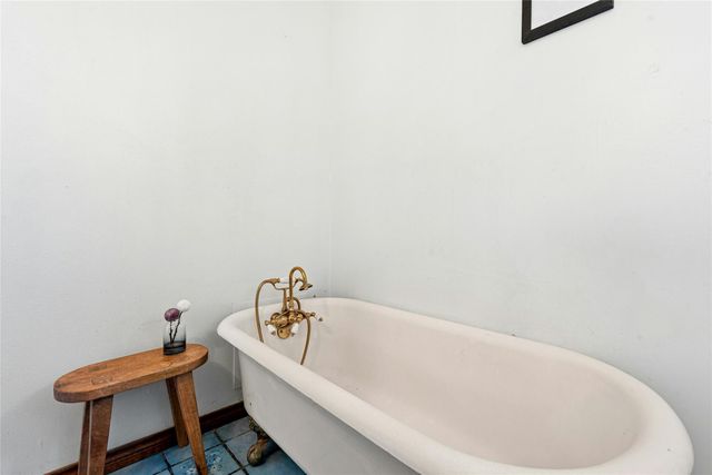 5050 Fm 535, Cedar Creek, TX 78612