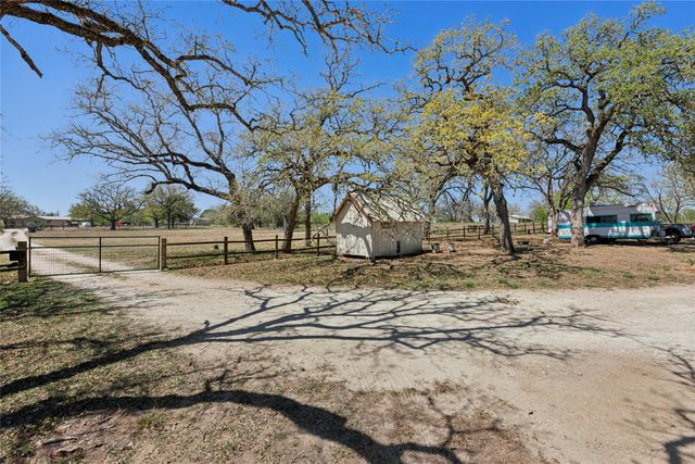 5050 Fm 535, Cedar Creek, TX 78612
