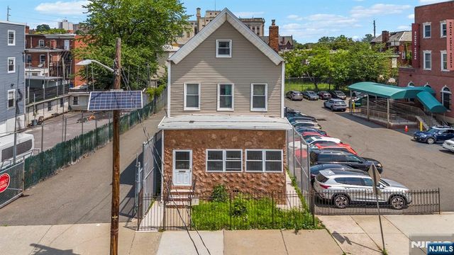 15 Taylor Street, Newark, NJ 07104