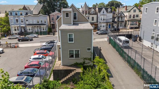 15 Taylor Street, Newark, NJ 07104