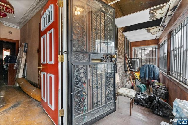 15 Taylor Street, Newark, NJ 07104