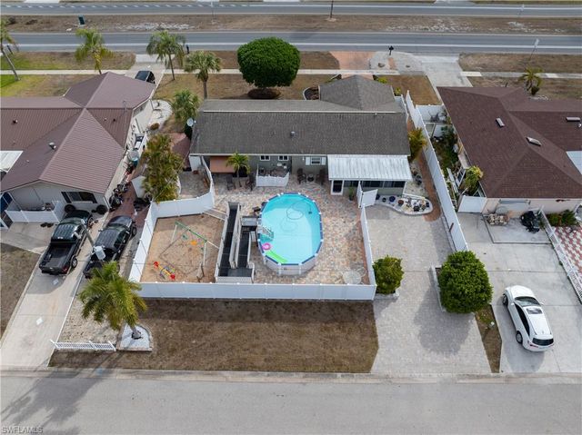 4721 Orange Grove BLVD, North Fort Myers, FL 33903