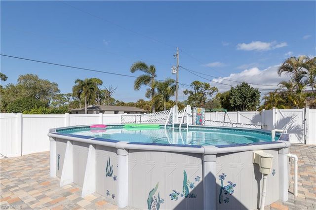4721 Orange Grove BLVD, North Fort Myers, FL 33903