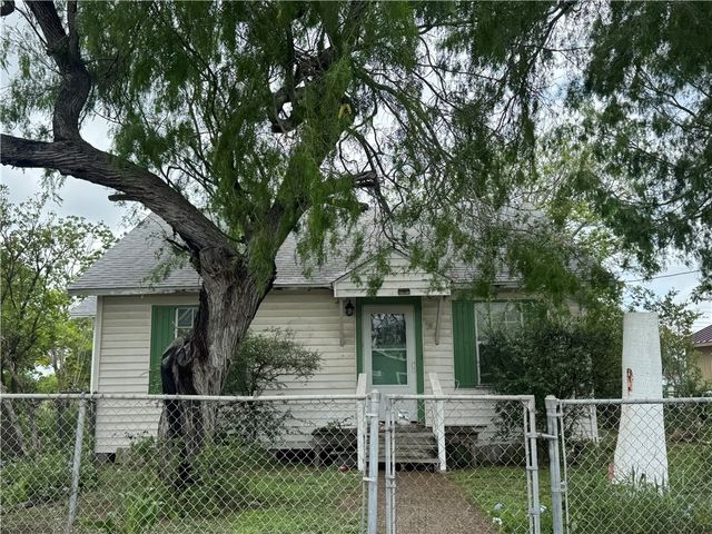 635 Victoria Ave, Taft, TX 78390