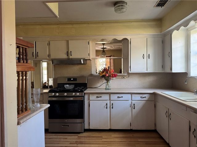 635 Victoria Ave, Taft, TX 78390