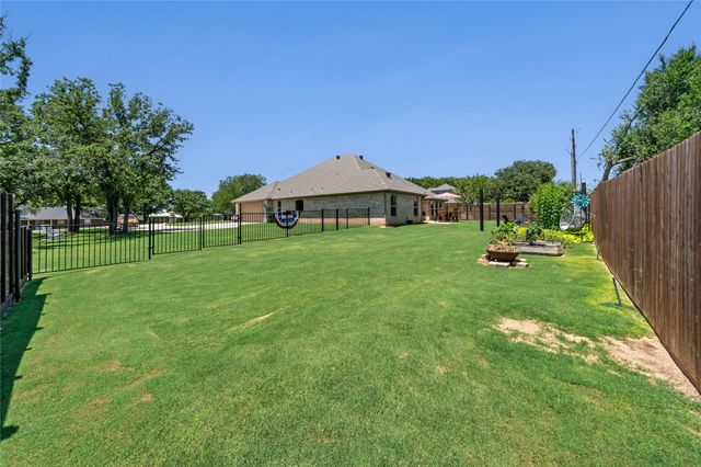 4706 W Wedgefield Road, Granbury, TX 76049